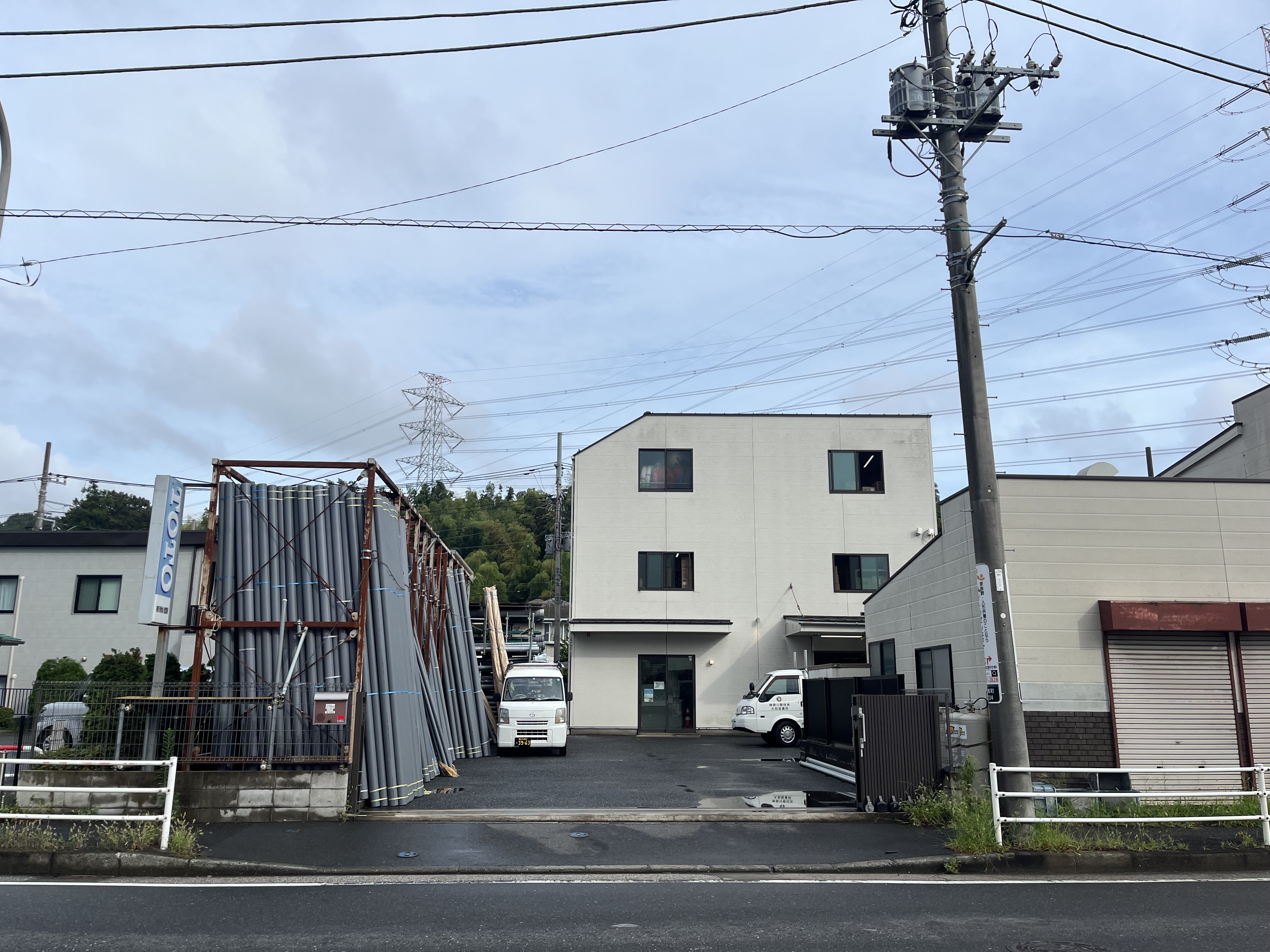 神奈川管材㈱泉営業所